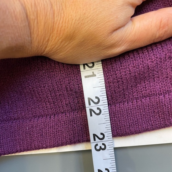 H&M purple soft acrylic full sleeve button up cardigan women's size Medium - Picture 7 of 7